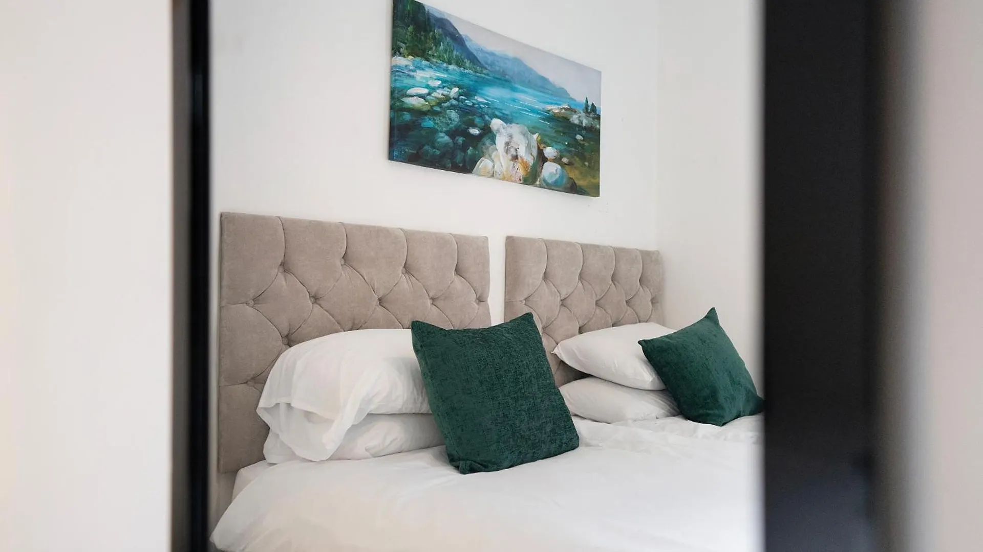 Apartman Classic 4-Bedroom Retreat Close To Infinity Bridge Thornaby on Tees